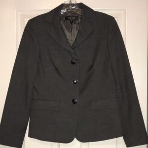 Kasper lined gray jacket size 8 machine wash